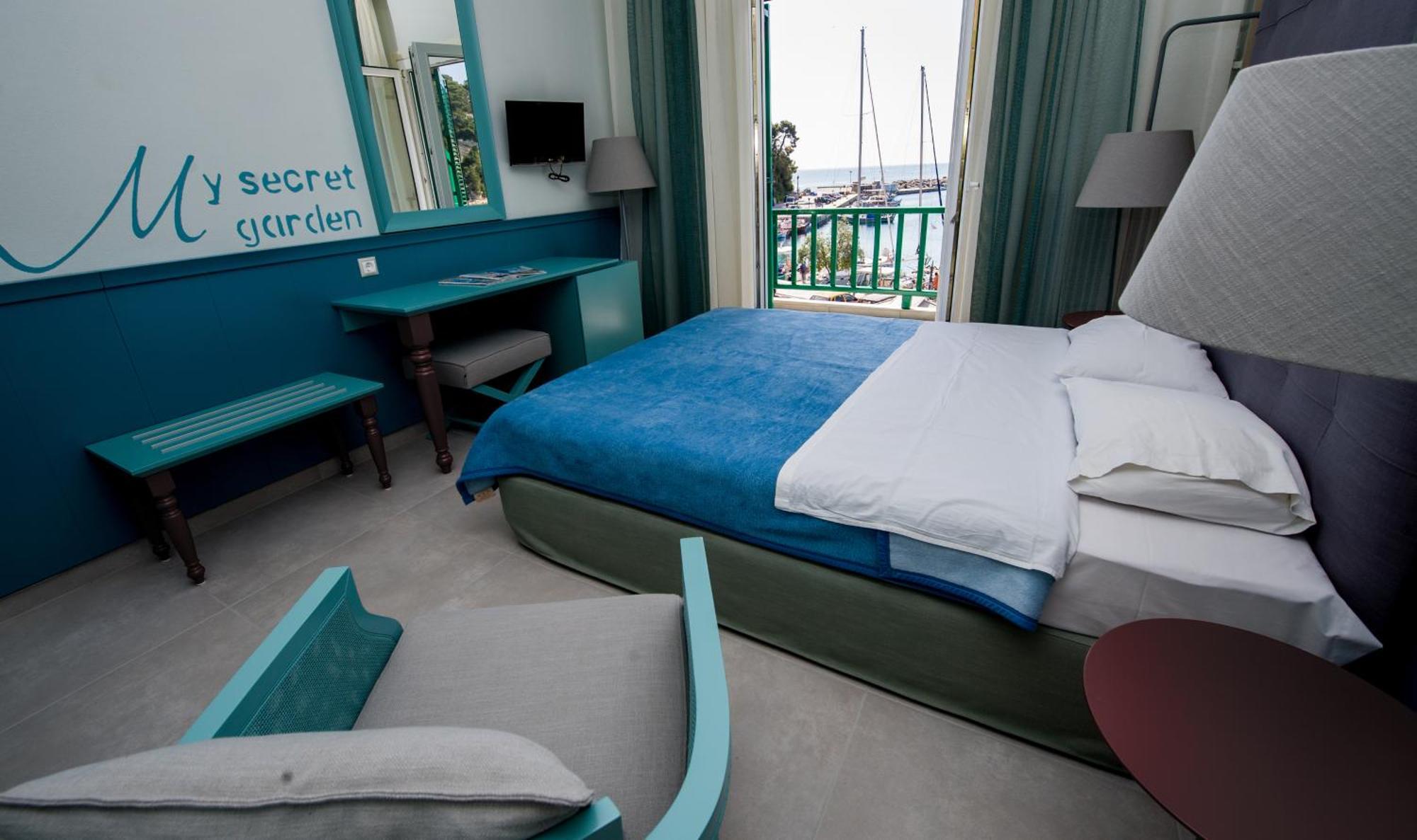Alkyon Hotel パティティリ エクステリア 写真